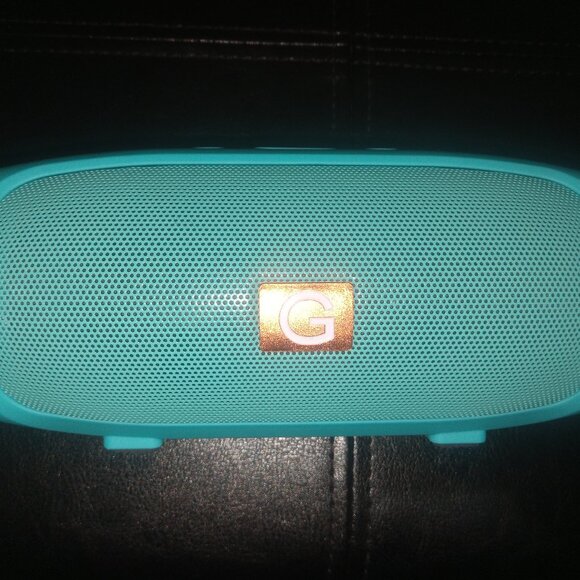 NEW CHARGE MINI 3+ Portable Wireless Speaker - Picture 8 of 13